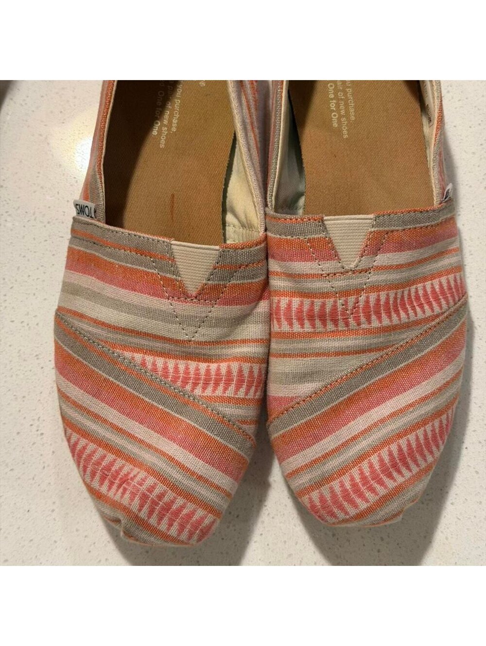 TOMS Women's Size 8.5 Striped Canvas Slip-On Shoes